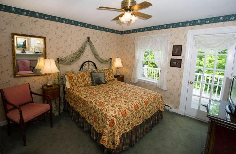 بار هاربور Anne'S White Columns Inn الغرفة الصورة