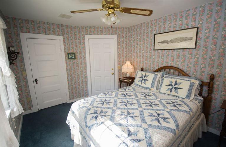 بار هاربور Anne'S White Columns Inn الغرفة الصورة